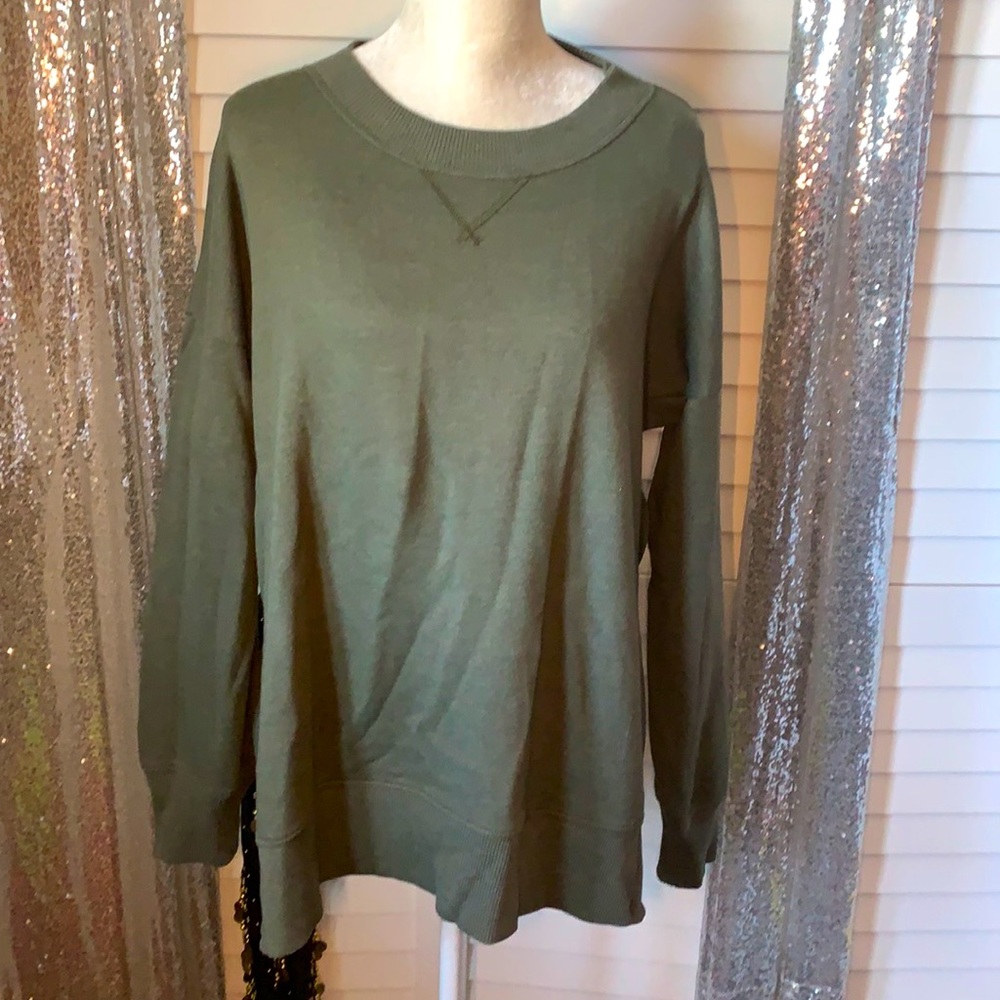 Aerie olive green sweater medium NWOT
